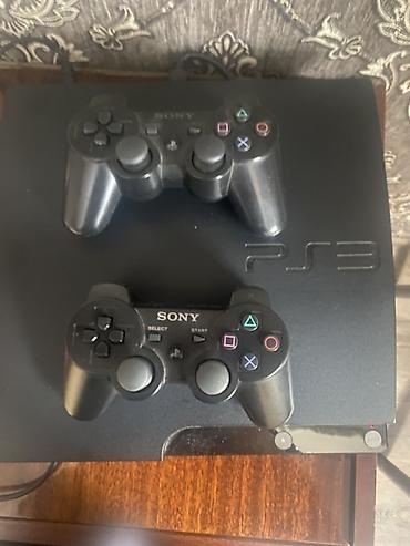 xbox 360 console: PlayStation 3 (Slim) с двумя беспроводными геймпадами DualShock 3 — 1