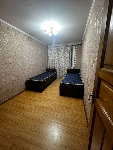 Долгосрочная аренда квартир: 3 комнаты, 58 м², 104 серия, 1 этаж, Евроремонт