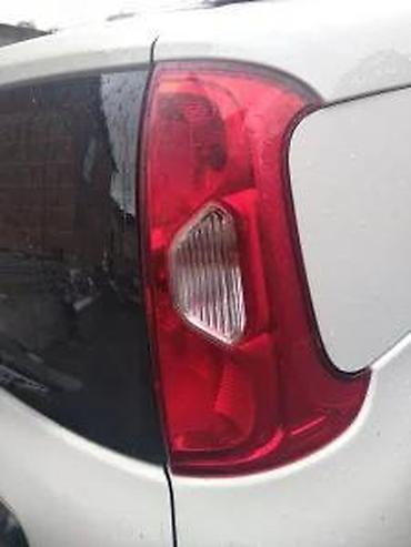 Stop svetla: Fiat panda 3 desni stop kod boje 296/A. Fiat panda 3 desni stop kod — 1