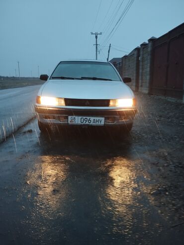 Mitsubishi: Mitsubishi Lancer: 1992 г., 1.5 л, Механика, Бензин, Седан — 4
