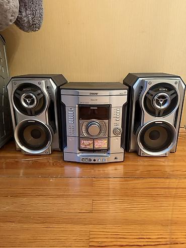 sony 337: Sony mini hi-fi stereo sistemi – 3 hissəli komplekt (mərkəzi blok + 2 — 3