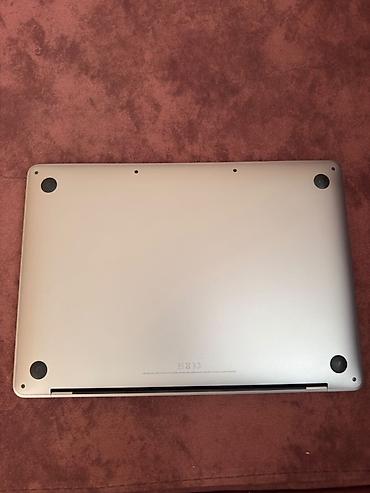 Apple MacBook: İşlənmiş Apple MacBook, 13.3 ", Apple M1, 256 GB — 9