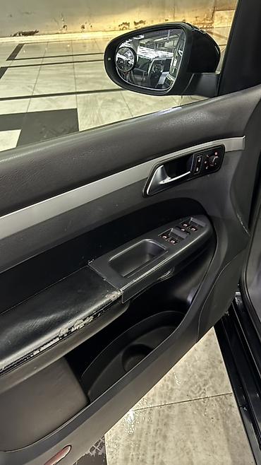 фольксваген т: Volkswagen Touran: 2012 г., 1.4 л, Автомат, Бензин, Универсал — 5
