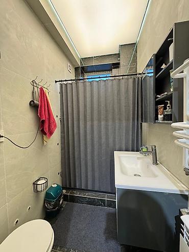 Продажа коттеджей и домов: 4 комнаты, 160 м², 6 соток, Бишкек — 12