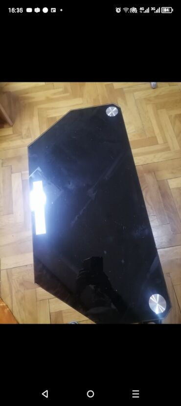 Komode: Sto stakleni za TV kao nov je . 80/40/50

Mirjevo — 14