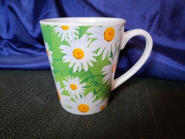 Čaše: Solja nova,vintaz porcekanska. Univerzalna solja. Visina. 9,5cm — 2