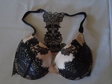 Brushalteri, Bralete: Dva prelepa brushaltera. Fantastičan Hunkemoller brushalter, kopča se — 1