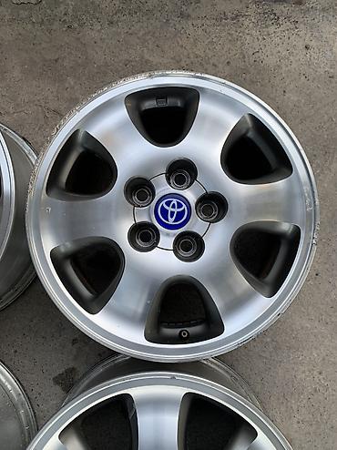Диски: Литые Диски R 16 Toyota, Комплект, отверстий - 5, Б/у — 3