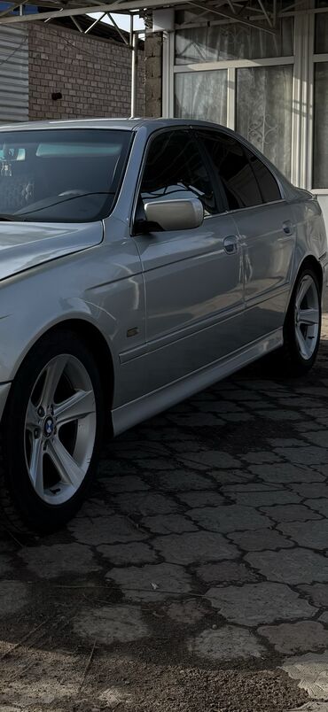 Дөңгөлөктөр монтажда: Дөңгөлөктөр монтажда 215 / 60 / R 17, Кыш, Колдонулган, Комплект, Жеңил коммерциялык транспорт (C/LT), Куйма, тешиктери - 5