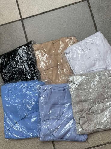 Bluze: Bluzica 
1700 din — 9