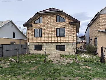 Продажа коттеджей и домов: Продается двухэтажный кирпичный дом с цокольным этажом и мансардными — 4