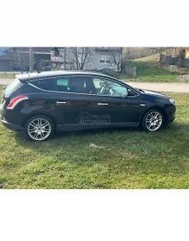 Auto delovi, gume i tjuning: Lancia delta kompletan auto za delove. Lancia delta kompletan auto za — 4