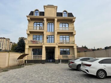 4 комнаты, 195 м², Элитка, 3 этаж, Дизайнерский ремонт