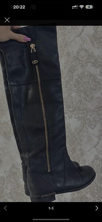 Брючные костюмы: Женская одежда, покупала в Дубаи/Италии, размер s/m/L до 42-44. Вся — 29