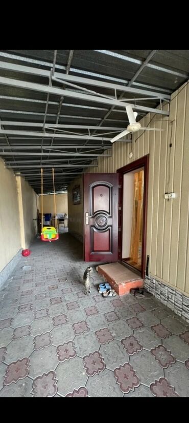 продается квартира новопавловка: 57 кв. м, 3 бөлмө, Унаа токтотуучу жай, Забор, тосулган