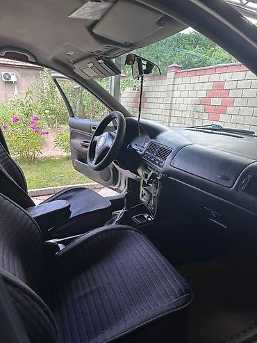 Продажа авто: Volkswagen Golf: 1999 г., 1.6 л, Механика, Бензин, Хэтчбэк — 5
