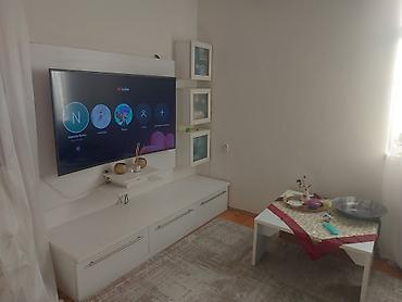 ag mebel destleri: Ağ rəngdə qonaq otağı üçün mebel dəsti Tərkibi: - TV stendi: aşağı — 2