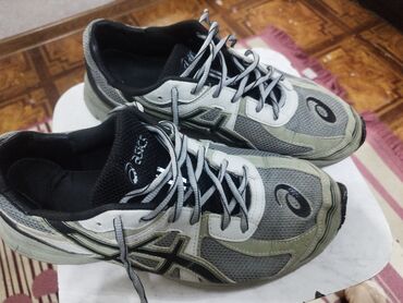 кроссовки asics: Мужские кроссовки, 42, Asics, Б/у, цвет - Зеленый, Самовывоз