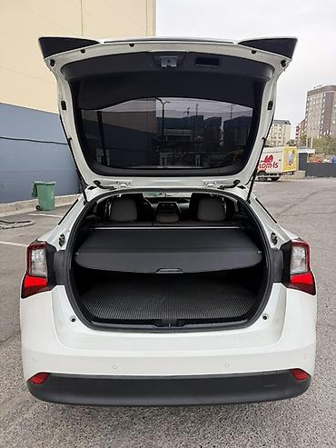 Toyota: Toyota Prius: 2020 г., 1.8 л, Вариатор, Гибрид, Хэтчбэк — 10