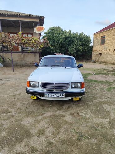 QAZ: QAZ 3110 Volga: 2.4 l | 1999 il 1226 km Sedan