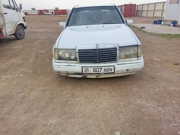 мерседес c class: Mercedes-Benz W124: 1989 г., Седан