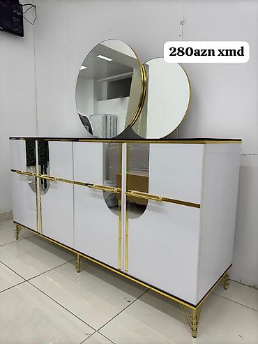 купить буфет в баку: Ağ rəngli, qızılı detallar ilə modern bufet/konsol dəsti. - Üst — 1
