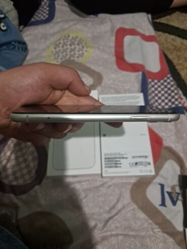 Apple iPhone: IPhone 11, Б/у, 128 ГБ, Белый, Кабель, 74 % — 3