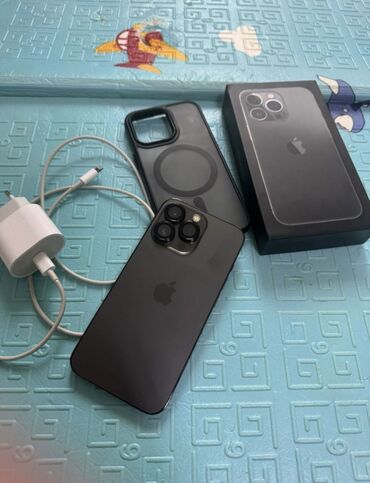 купить бэушные телефоны: IPhone 13 Pro, Колдонулган, 128 ГБ, Black Titanium, Заряддоочу түзүлүш, Коргоочу айнек, Каптама, 78 %