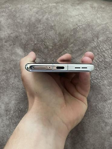 мишь: OnePlus 12, Б/у, 256 ГБ, цвет - Белый, 1 SIM, 2 SIM, eSIM — 9