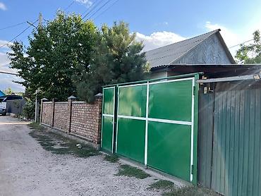 4 bedroom: Продаю дом сам 3 спальни зал отдельно кухня удобства в газовое — 3