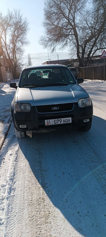 Ford: Ford Maverick: 2003 г., 2 л, Механика, Бензин, Кроссовер