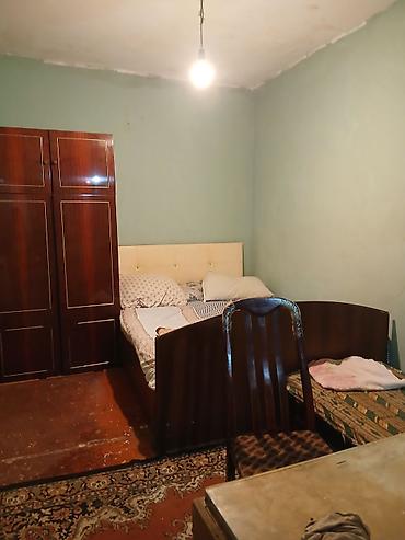 1 однокомнатная квартира: Nzs-də 1 otaqlı ev kirayə verilir. Blok tipli apartman ev. 22,15 — 1