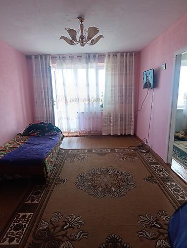 300 000: 3 комнаты, 68 м², 104 серия, 4 этаж, Старый ремонт — 4