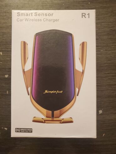 Avtomobil ucun telefon podstavkasi satilir