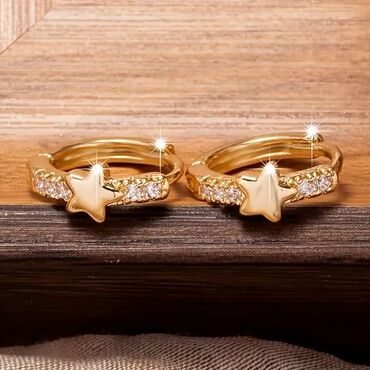 Minđuše: 800 din par — 14