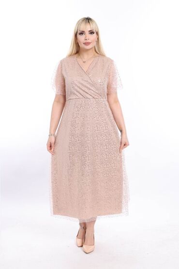 Haljine: 2xl - 4xl
4500 na lalafo.rs — 10 Haljine: 2xl - 4xl
4500 — 10