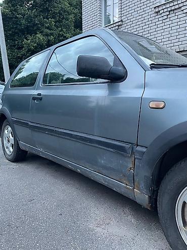 неделю: Volkswagen Golf: 1996 г. — 4