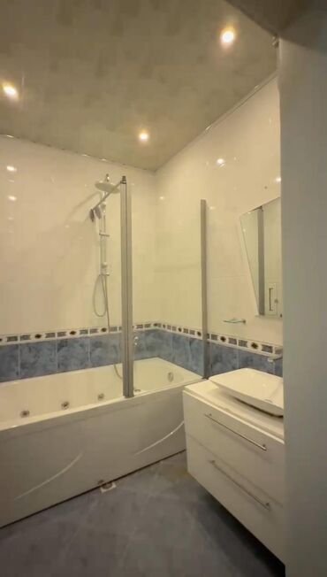 Uzunmüddətli kirayə mənzillər: Şəhər mənzili – klassik üslubda geniş və işıqlı - Plan: geniş zal — 6