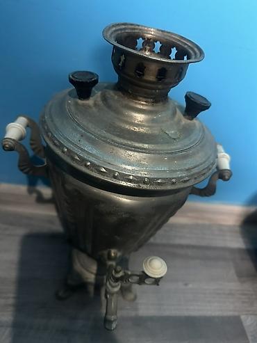 su krant: Klassik kömür/odunla işləyən metal samovar - Material: ağır tökmə — 2
