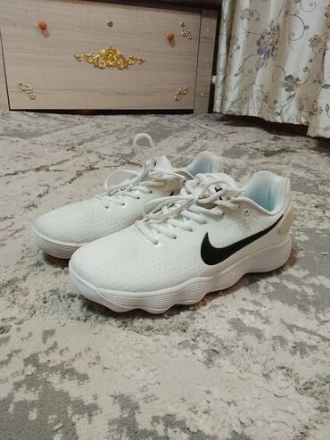 кожаные перчатки: Nike hyperdank 43 обмен есть