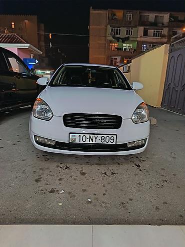 islenmis hyundai avtomobilleri satisi: Hyundai Accent: 1.6 l | 2009 il Sedan — 2