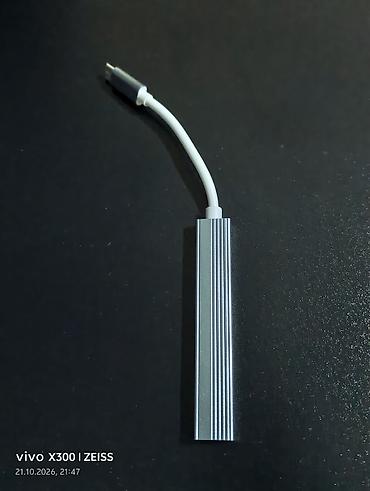 топчан фото: USB-C хаб-адаптер (алюминиевый корпус) Особенности и разъёмы: - — 2