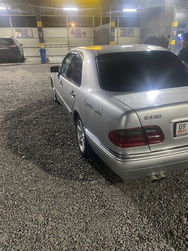 Mercedes-Benz: Mercedes-Benz E-Class: 1995 г., 3.2 л, Автомат, Бензин, Седан