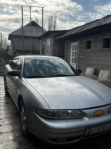 Chevrolet: Chevrolet : 2002 г., 2.4 л, Автомат, Бензин, Седан — 1