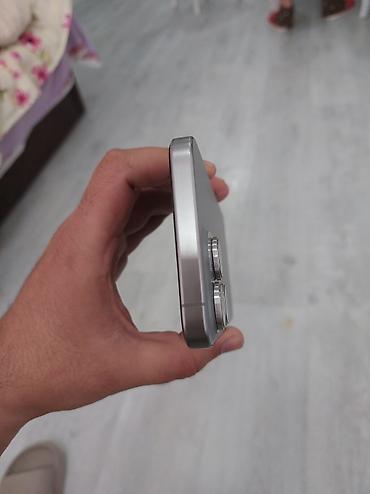 kombat 1: IPhone 15 Pro Max, 256 GB, Natural Titanium, Zəmanət, Simsiz şarj, Face ID — 6