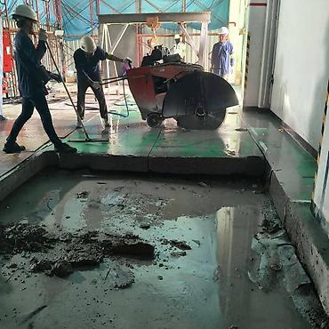 karotçu: Beton kəsmə xidməti - Divar, döşəmə və tavanlarda dəqiq və səliqəli — 1