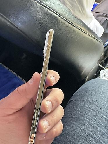 ıphone 17 pro max: IPhone 17 ayir цвет Starlight - Экран Retina HD с True Tone - — 5