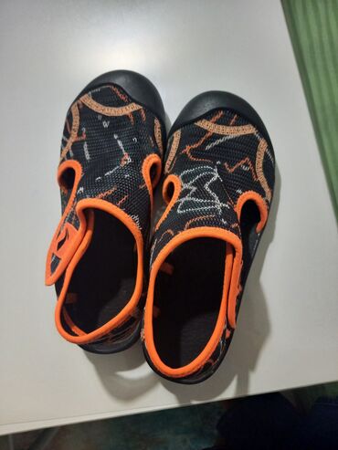 Детская обувь: 34 размера сандалии в отличном состоянии, оригинал Li Ning 900