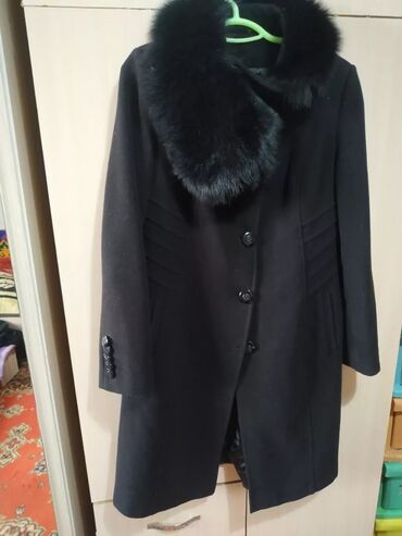 стильное черное пальто: Пальто черное размер 48-50