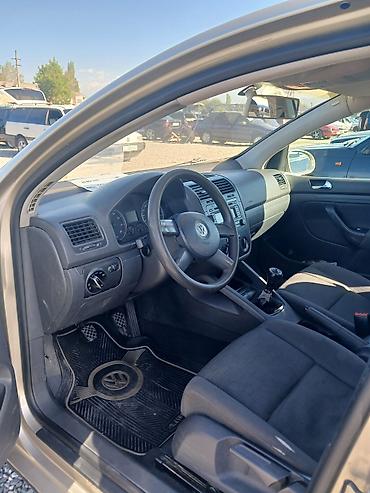 Volkswagen: Volkswagen Golf V: 2004 г., 1.6 л, Механика, Бензин, Хэтчбэк — 5